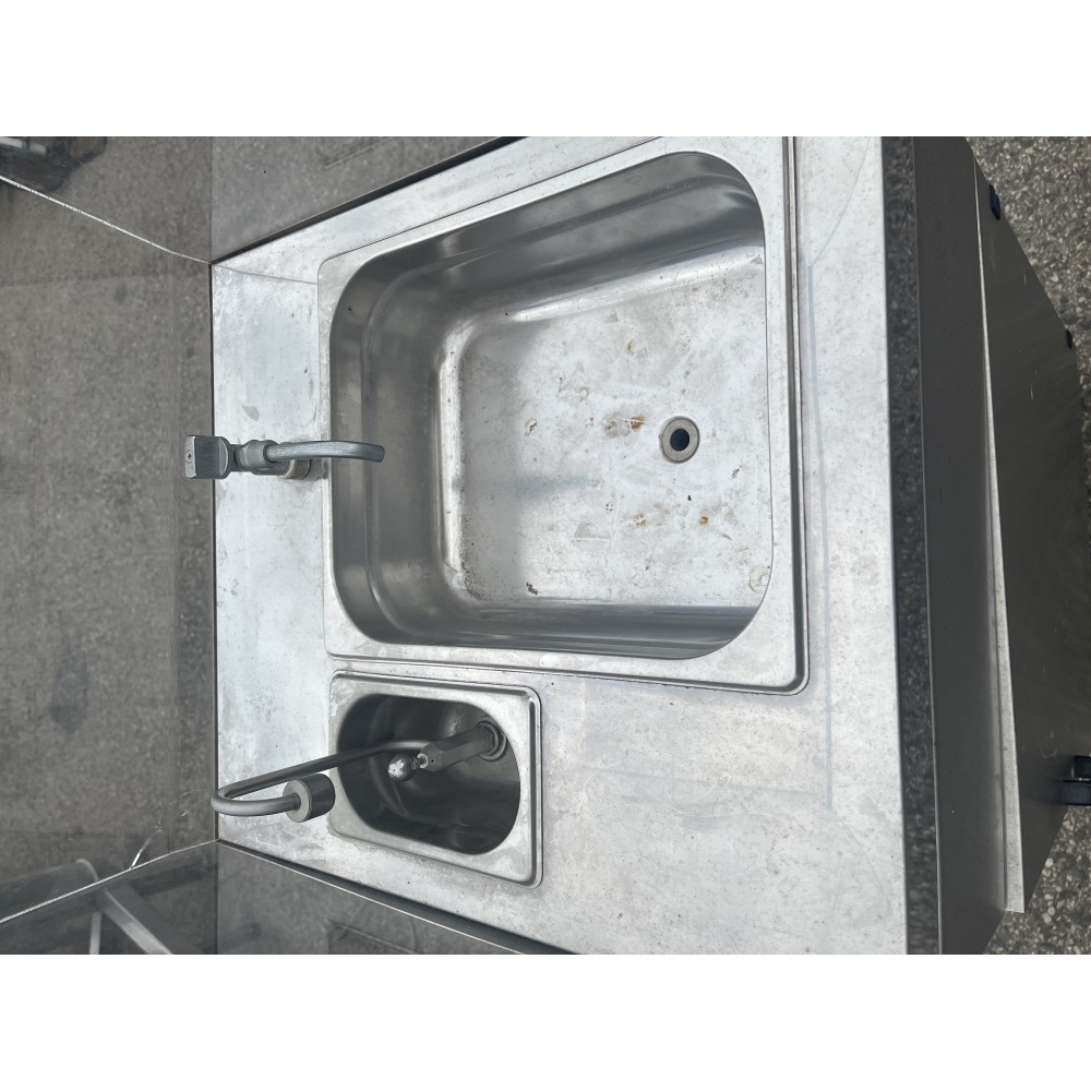 Rozsdamentes fagylaltkanál és kézmosó, kerekekkel