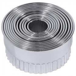 Sütikiszúró 4074-es széria, 14 darabos hullámosszélű kerek forma