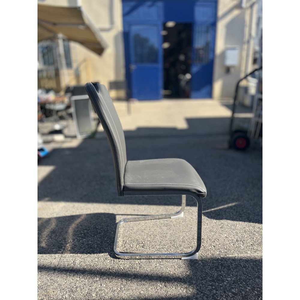 Beltéri szék, szürke műbőr