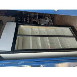 ÜVEGAJTÓS ITALHŰTŐ