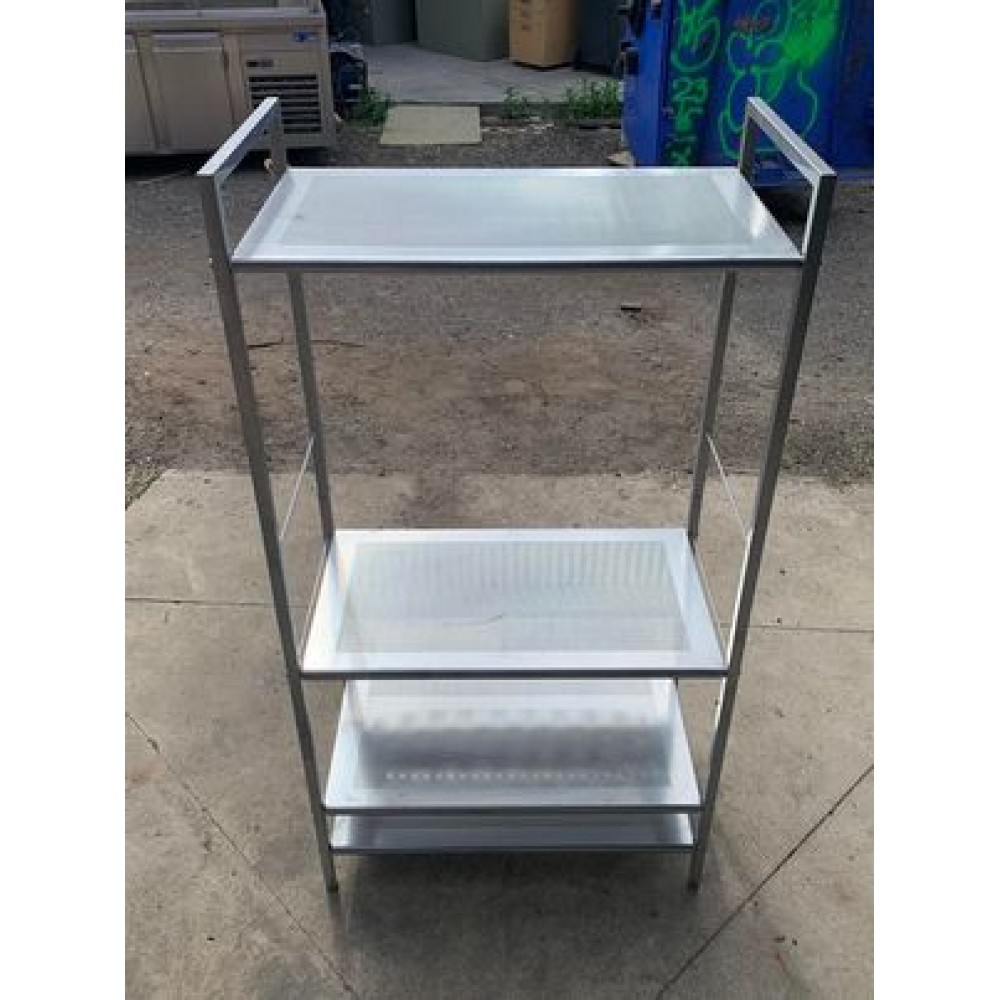 Fém állvány 4 perforált polccal